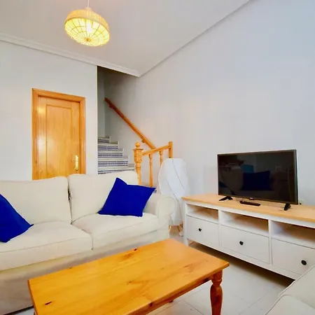 38 Fantastic // Ac - Wifi Holiday home